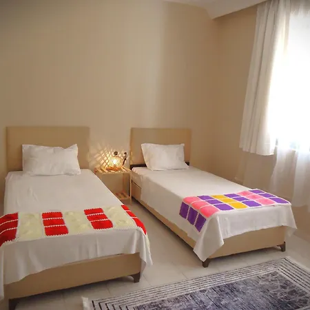 Hayat Проживание в семье Каш